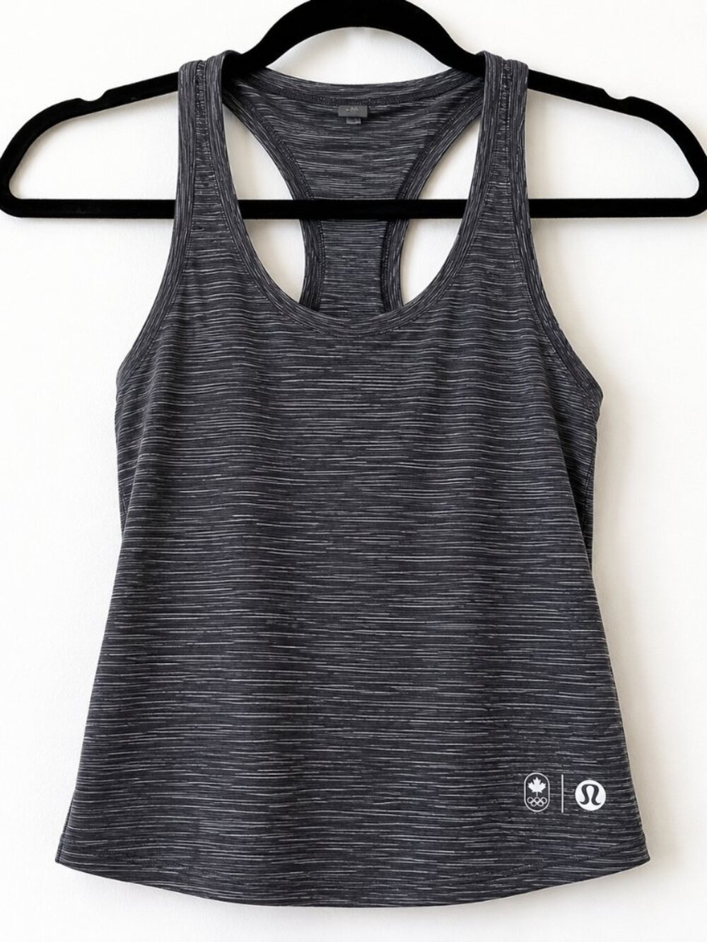 Lululemon x Team Canada Swiftly Tech Racerback Tank Top Gray Space Dye Size 4